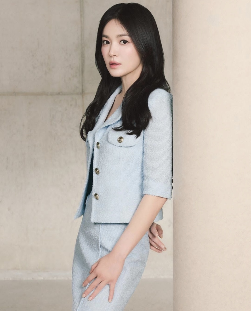宋慧乔的穿搭风格,轻松驾驭日常装扮,清新又抢眼