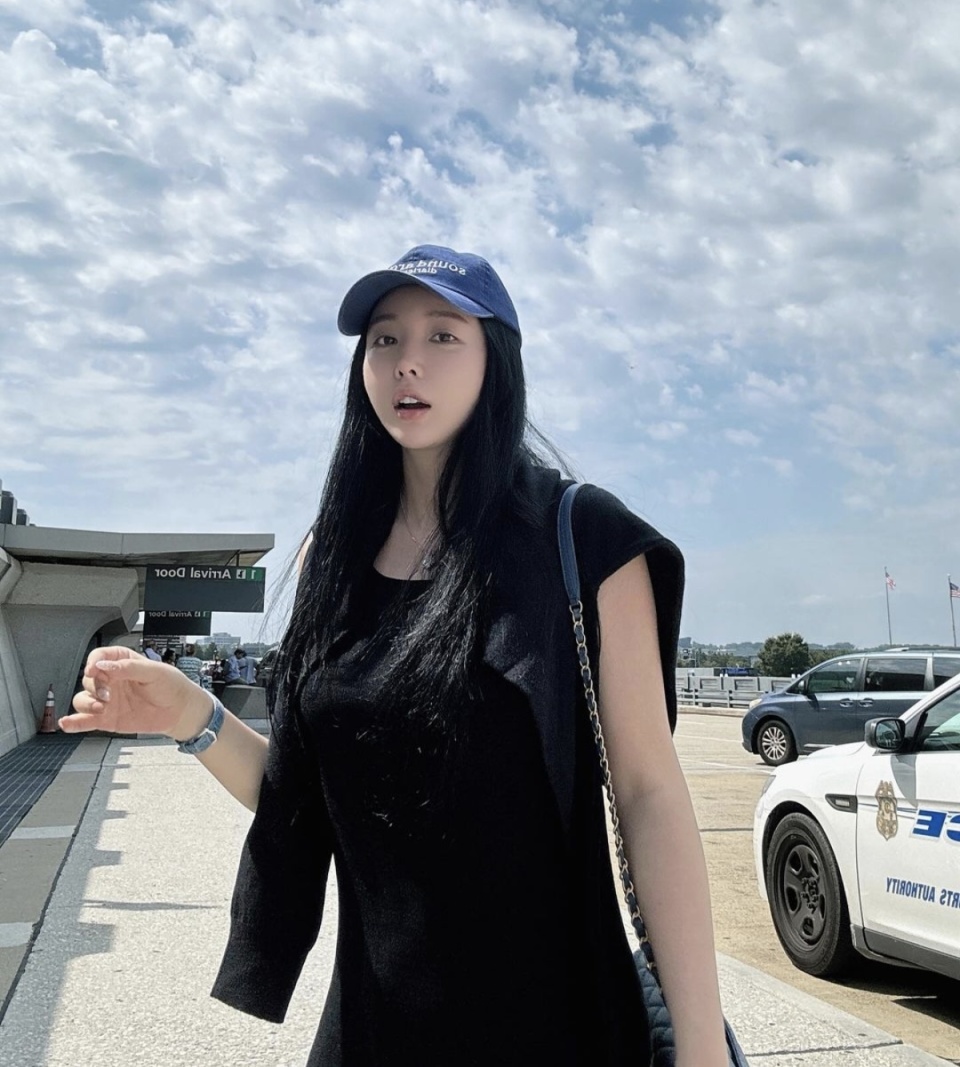 洪真英的甜蜜瞬间用微笑点亮可丽饼的美味