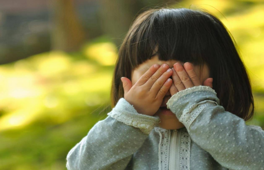 孩子爱说这4句话，说明他性情害怕懦弱，家长多重视