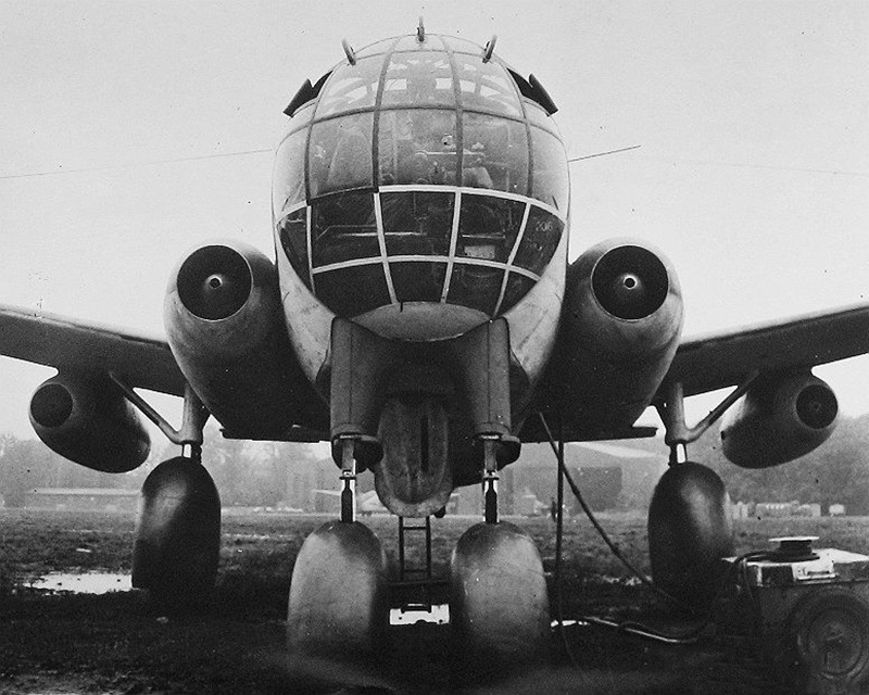 理念超前的前掠翼轰炸机二战德国ju287战术轰炸机