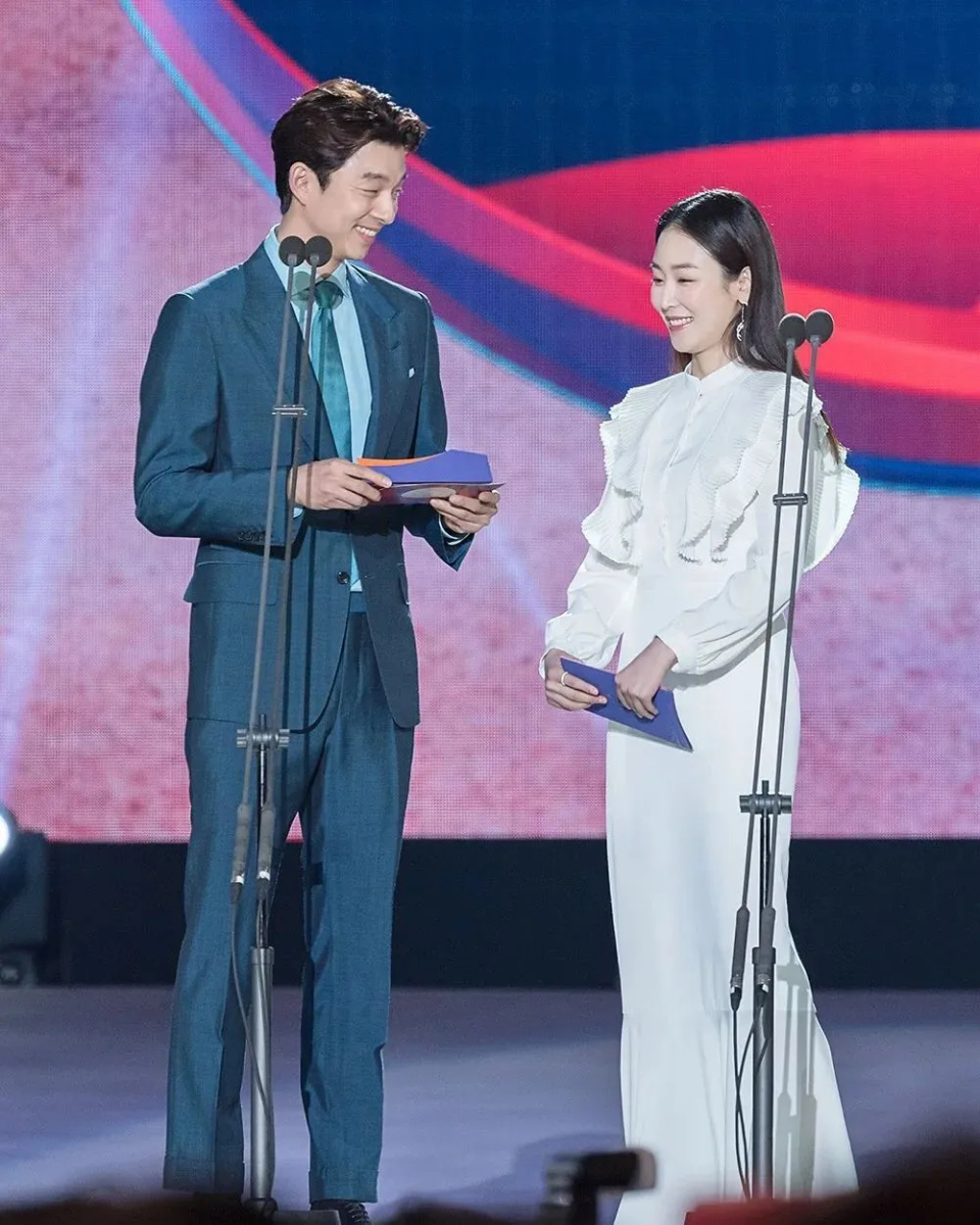 时隔七年,韩流男神孔刘回归爱情剧,搭档徐玄振演绎先婚后爱_腾讯新闻