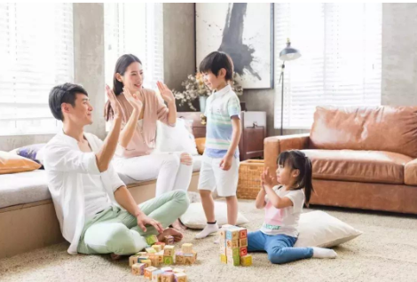 当胶水用完轻声求助，高情商孩子常挂嘴边的