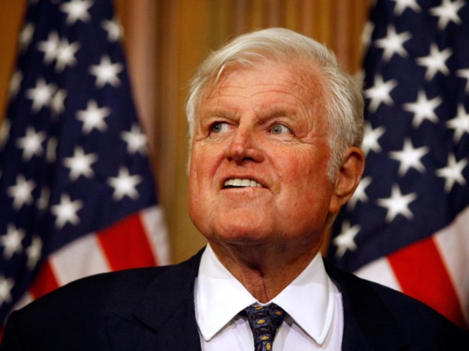 美国政治有多高风险,当年肯尼迪家族三兄弟,只有一人善终-腾讯新闻