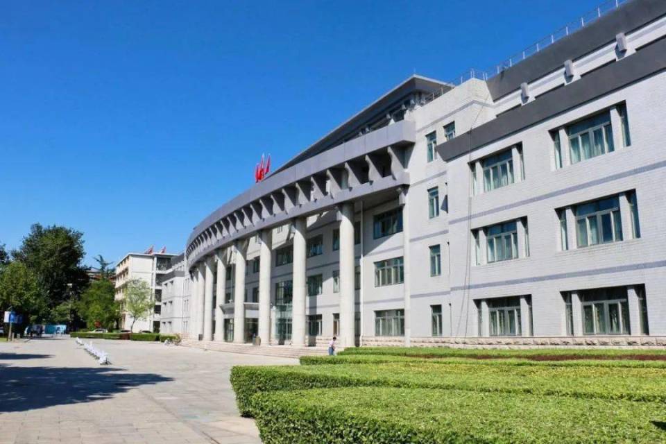 社科大一枝独秀，西北师大等校突出，2024双非保研率排行榜出炉_腾讯新闻