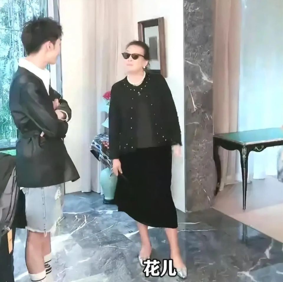 张兰再被打脸！两大节目辟谣其参加，炒作却翻车，与大S官司焦灼_腾讯新闻