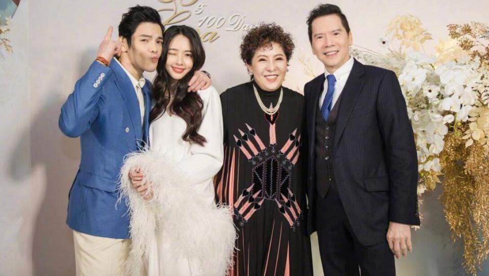 机场偶遇向佐一家郭碧婷腰身圆润胖了不少儿子正脸曝光眼睛超大