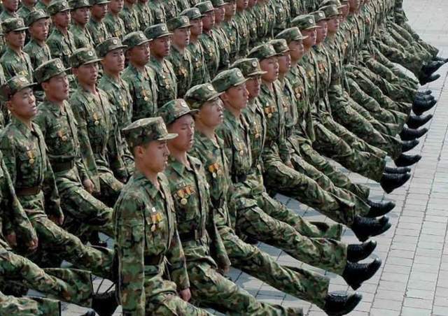 盘点朝鲜人民军装备的迷彩服,其实种类还真不少-腾讯新闻