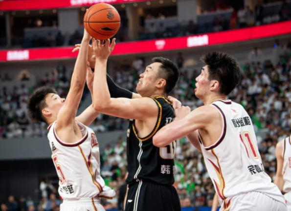 辽宁vs浙江巅峰对决弗格带伤作战杨鸣要一雪前耻cctv5直播