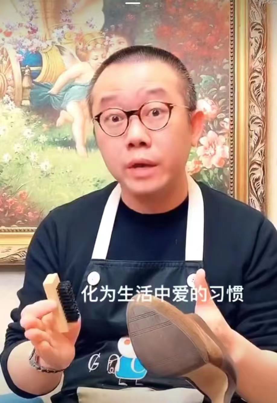 不论如何,祝愿涂磊一家三口可以一直甜蜜幸福地生活在一起!