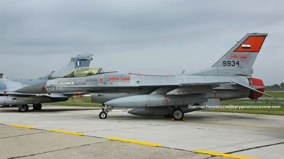 ׼AIM-120 װF-16
