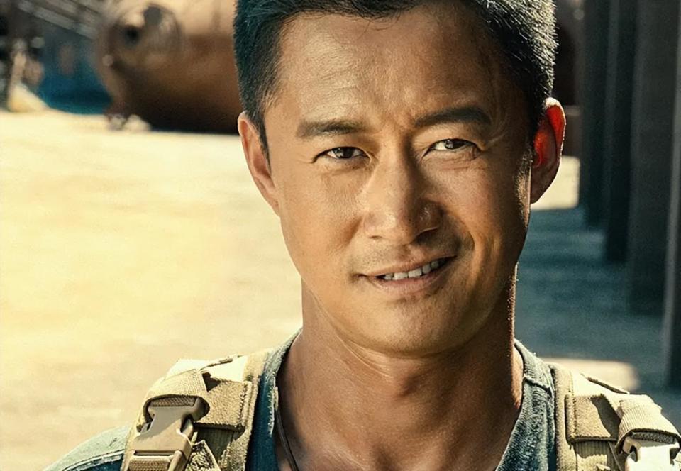 贾玲现身美国街头,却遭网友满满恶意,她走上了吴京的"老路"?