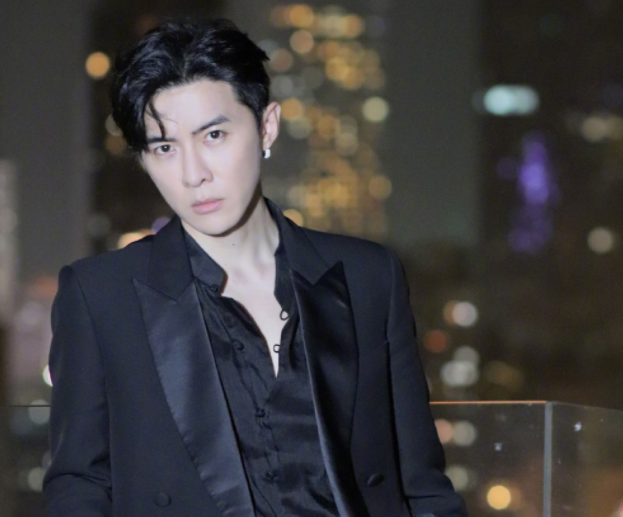 除了以上选手外,我们还可以看到唐禹哲,关智斌等人,提到这两个人,相信