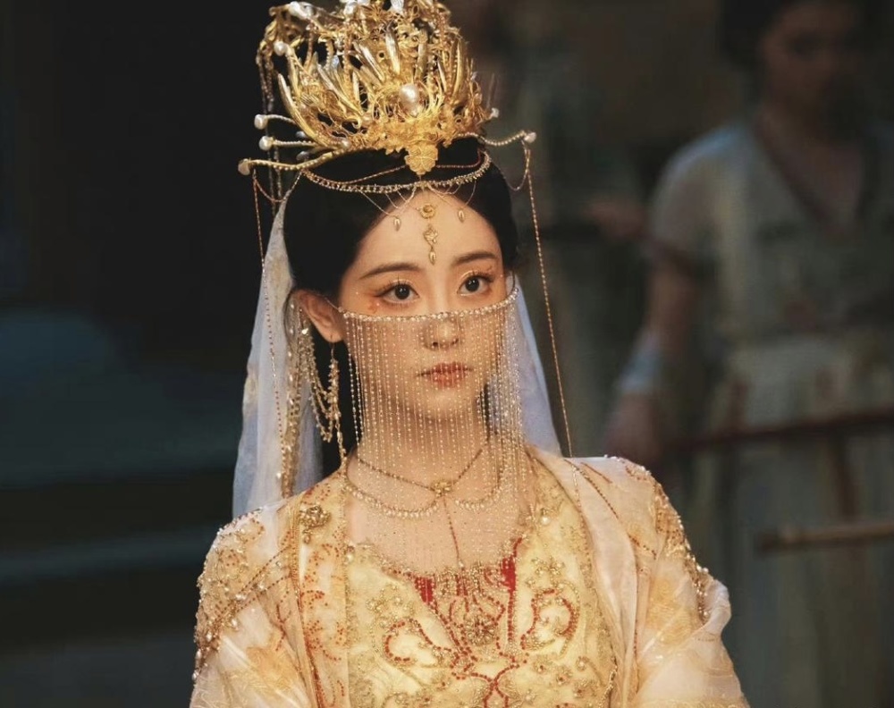 《长月烬明》后,祝绪丹绝美古偶要抬上来了?