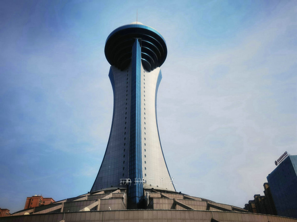 驻马店最美建筑之一,是地标,被称"塔",藏伤痛记忆,承载希望