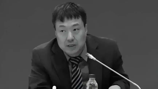 抗病一年多，前著名首席经济学家高善文离世，享年55岁