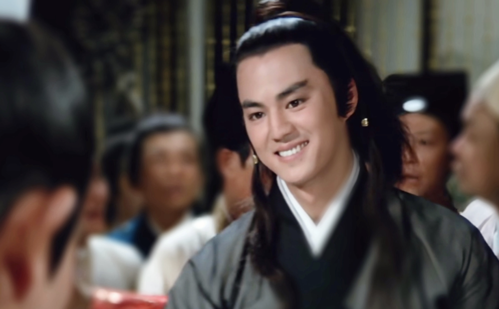 狄龙的粉丝真是太幸福了,喜欢上这么好一位演员,年轻的时候有