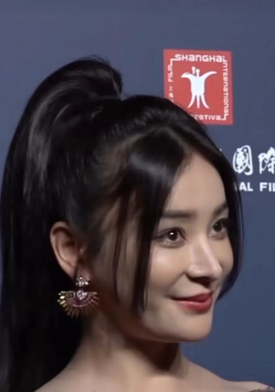 袁姗姗的37岁生日,仅孙坚发文祝福,体现娱乐圈的人情冷暖_腾讯新闻