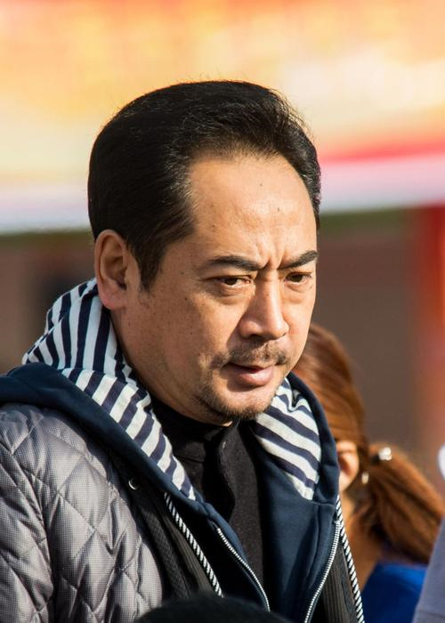 1982年,报考艺术院校失败的刘劲,遇到了自己的贵人刘怀正.