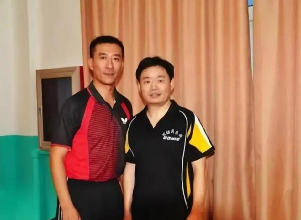乒坛名将丁松：退役后远赴德国打球，离婚又再婚，现状如何？_腾讯新闻