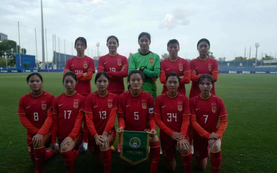 水庆霞下课中国女足发布最新大名单大连金普新区17岁小将入围