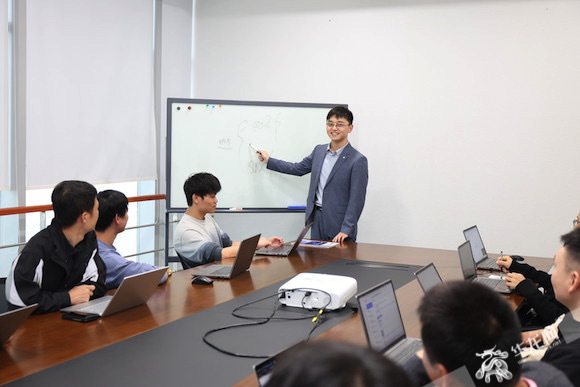 渝北合伙人②丨秦伟：助力渝北智能网联新能源汽车产业发展_腾讯新闻