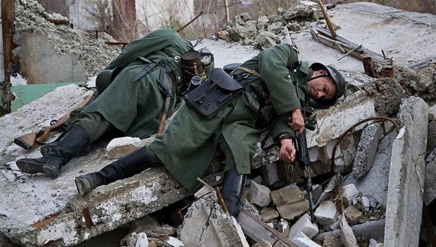 战场成"坟场",乌军一个连阵亡尸体排成一排,瓦格纳