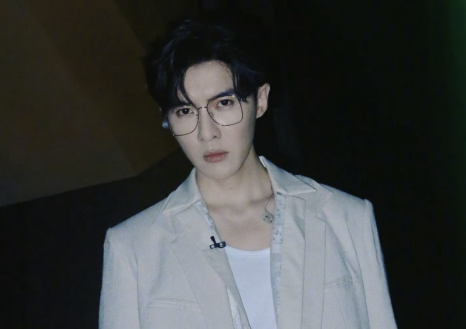 39岁唐禹哲求婚小13岁女友,澄清:不是被迫的,女方撞脸郭碧婷