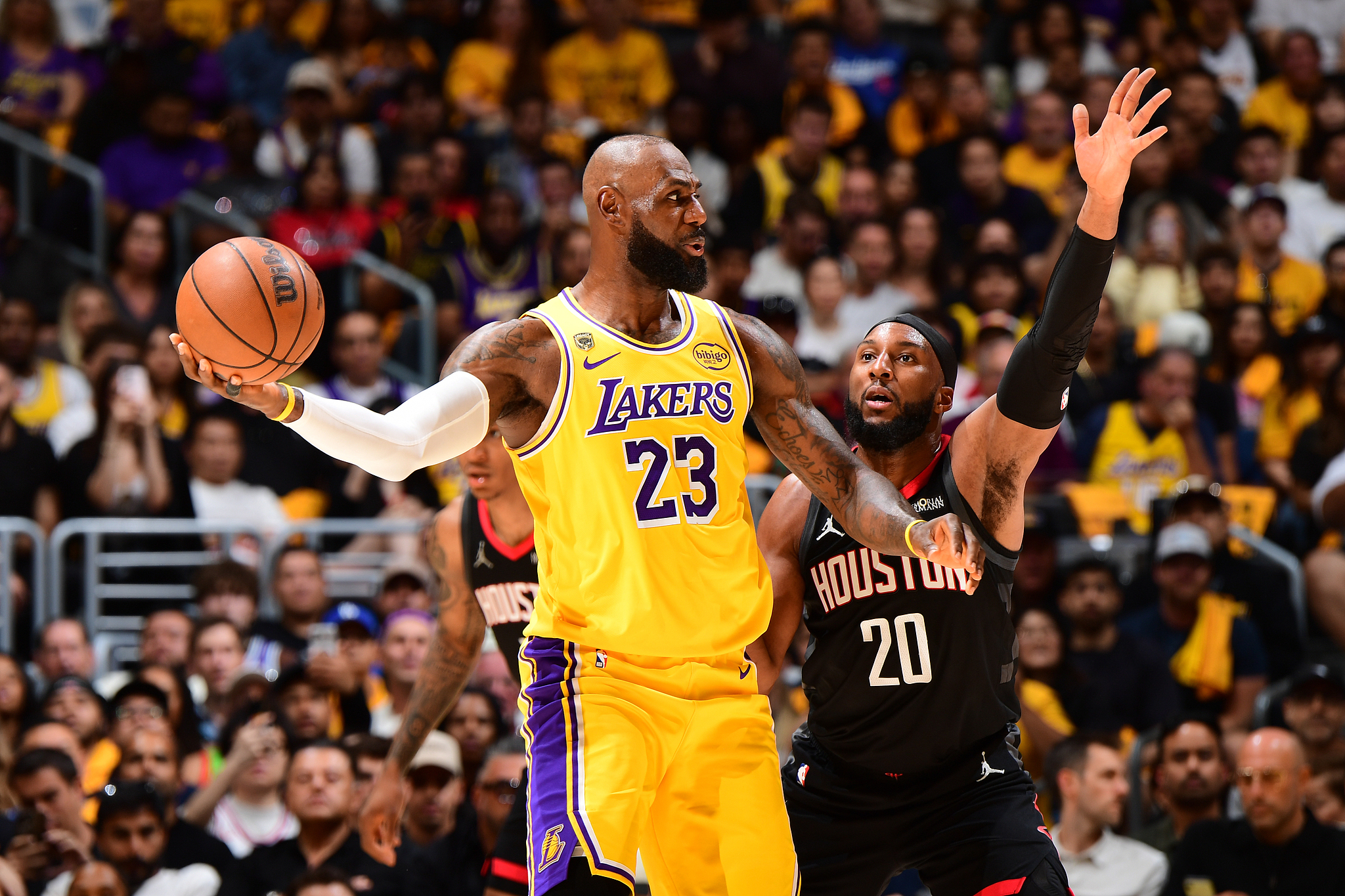 老詹創歷史第一，湖人開門紅獲5大喜訊！奇兵轟27分證2換1賺翻了 - 