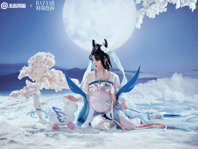 时尚芭莎放大招,贾玲登上三月刊封面,联手王者一众明星cos