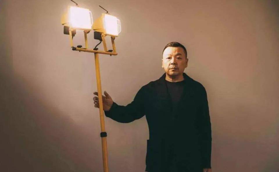 晚晚又被打假：从“野模”到京圈贵妇，靠男人的上位并不稳妥？_腾讯新闻