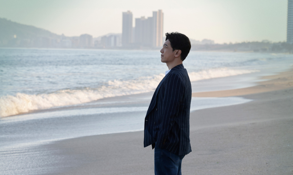 从张若昀到靳东，再到黄渤，常演配角的田雨却总能凭演技接连出圈_腾讯新闻
