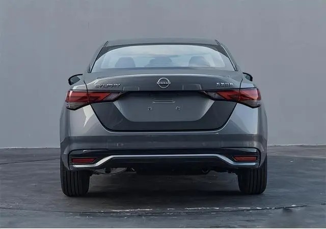 3月份东风日产轩逸将换装全新logo