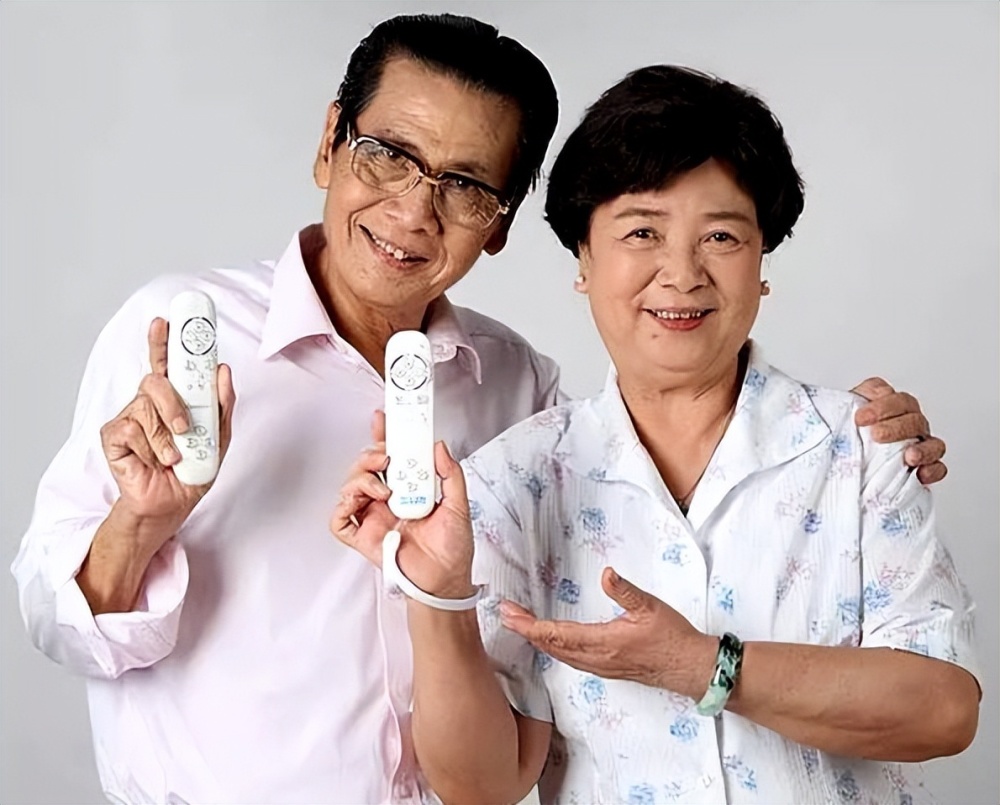 龚锦堂和黄锦裳合作无间,外界一度以为两人是真夫妻,事实上,他们只是