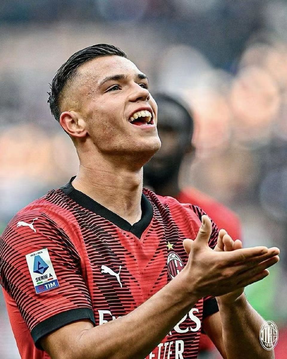 目前,管理层有意外租罗梅罗,特拉奥雷,意大利