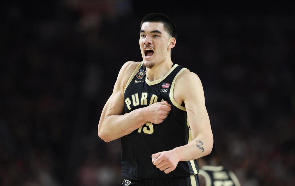 周志豪37 10失冠仍获狂赞 最新选秀模拟升第13位_腾讯新闻