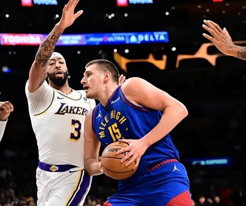 nba詹姆斯里程碑湖人输球太阳爆冷输球热火连胜冲前五