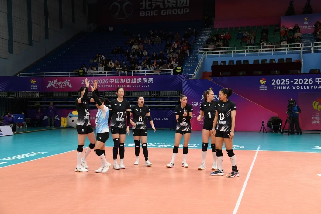 首秀轟28分制勝！中國女排19歲1米90重炮崛起：替補造3-2大逆轉 - 