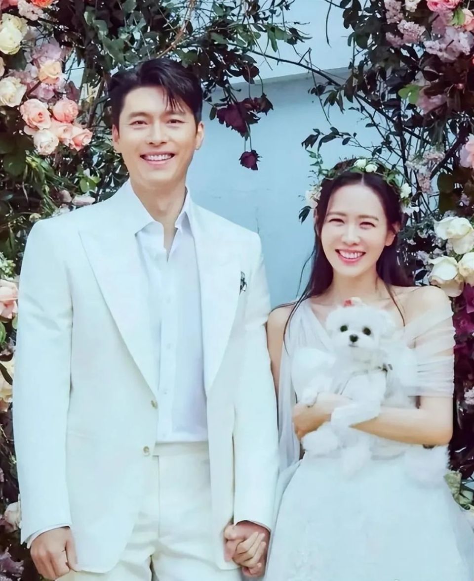 辣妈孙艺珍晒亲子照母子同框贴贴纸幸福时光羡煞旁人