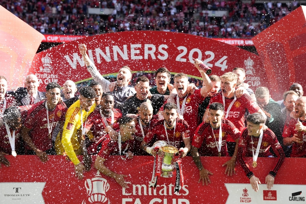 曼联要被逐出欧联杯?下赛季或降级踢欧协联 曼城面临相似烦恼