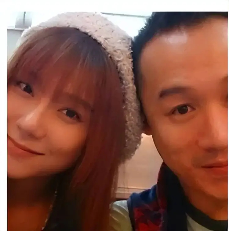 高虎在圈内也算有点名气,拍过《天龙八部》《金陵十三钗》这些知名