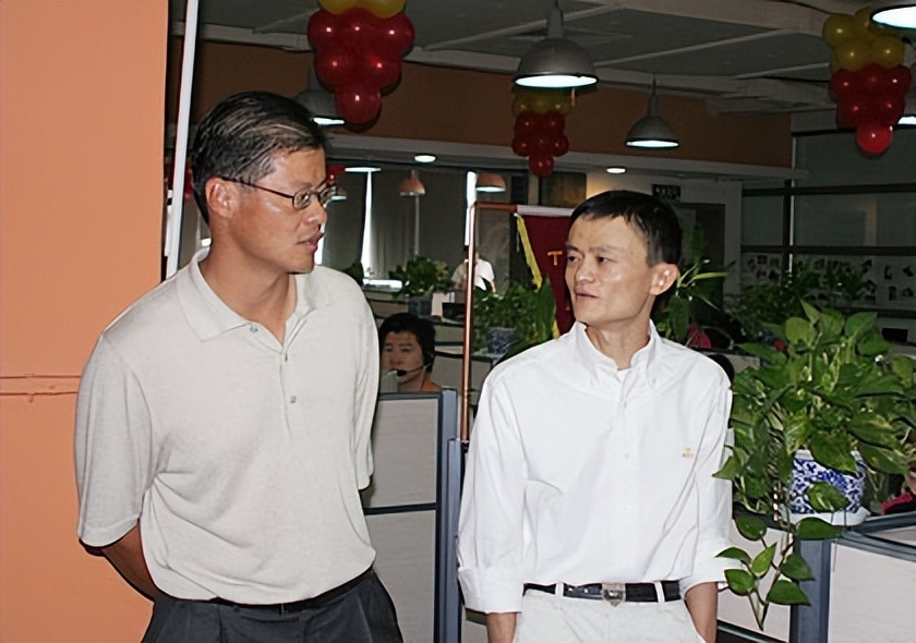 玩资本,还是马云_腾讯新闻