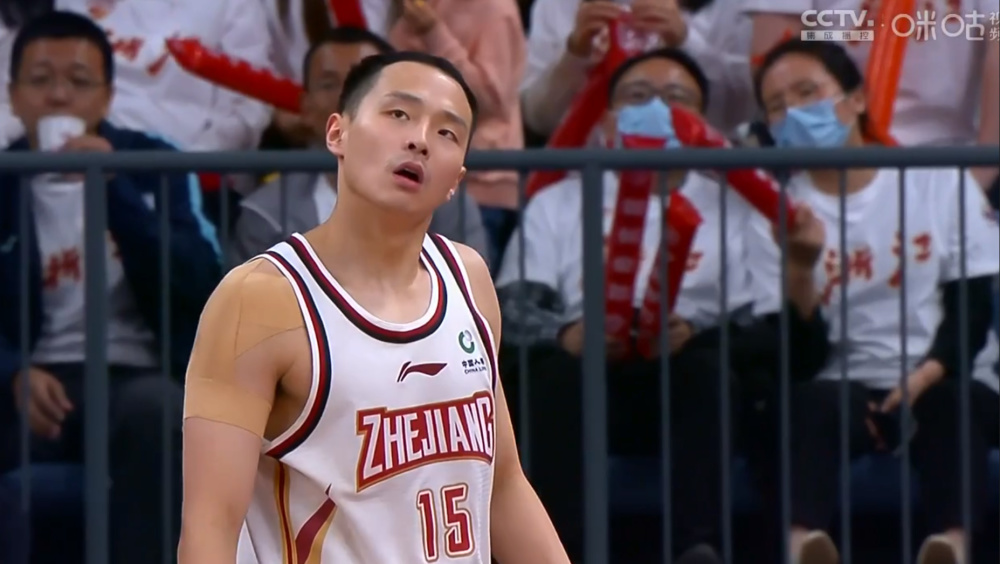 总决赛九记三分继伟致敬朱芳雨,程帅澎很沮丧_腾讯新闻