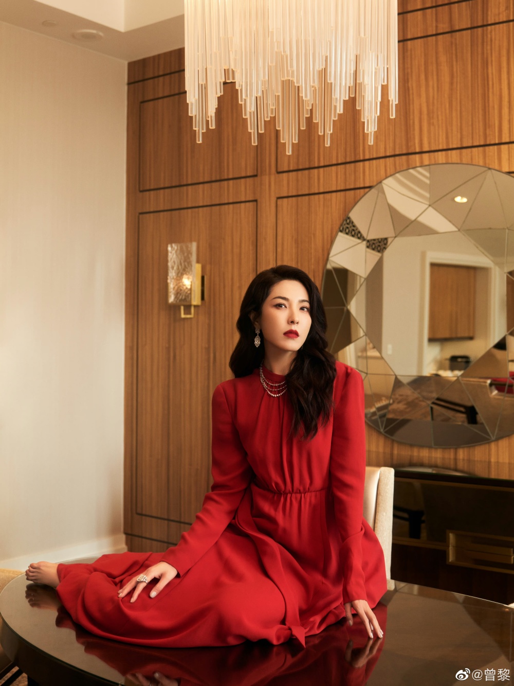 《玉骨遥》被称神颜母子,曾黎3集不到就下线,四年前曾和肖战同框-腾讯