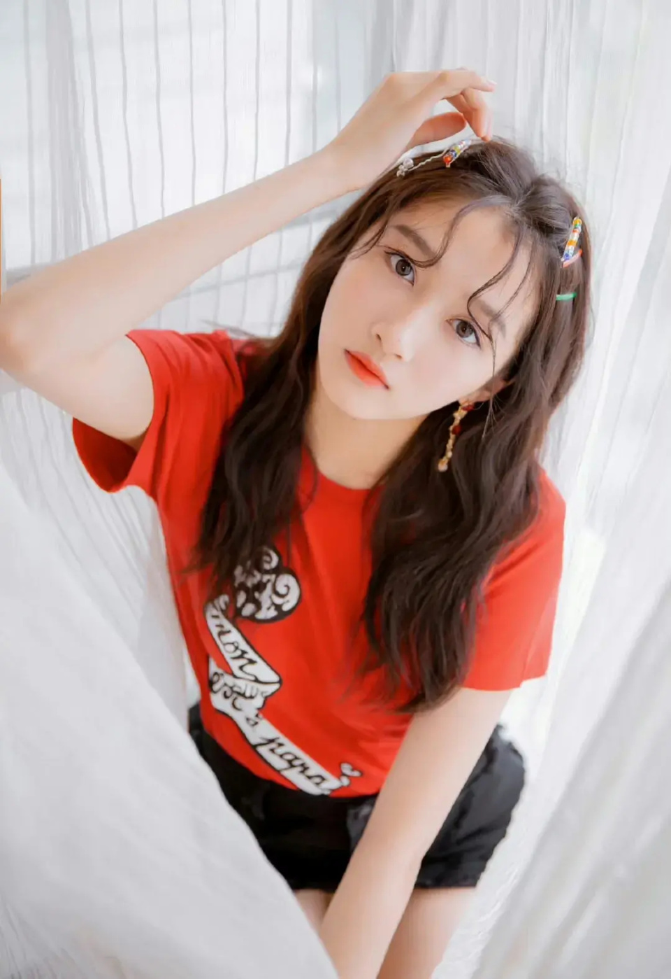 关晓彤卡点为鹿晗庆生,男方私生活混乱不攻自破