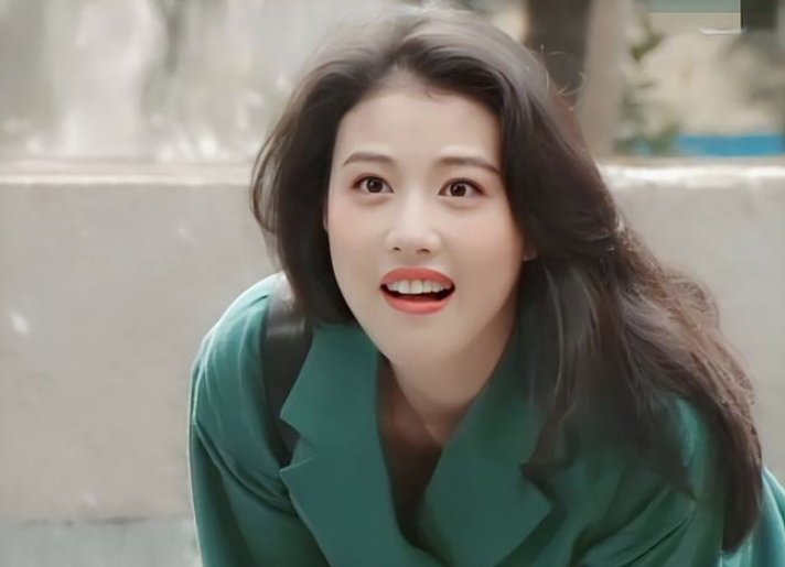 绝色美人桃花劫:周海媚不婚,关之琳王祖贤独居,林青霞传离婚