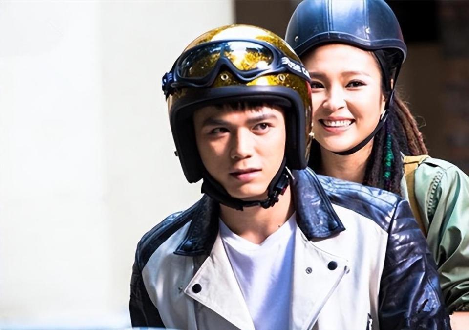 张恒远患黑色素瘤去世毕夏发动态悼念墓穴曝光