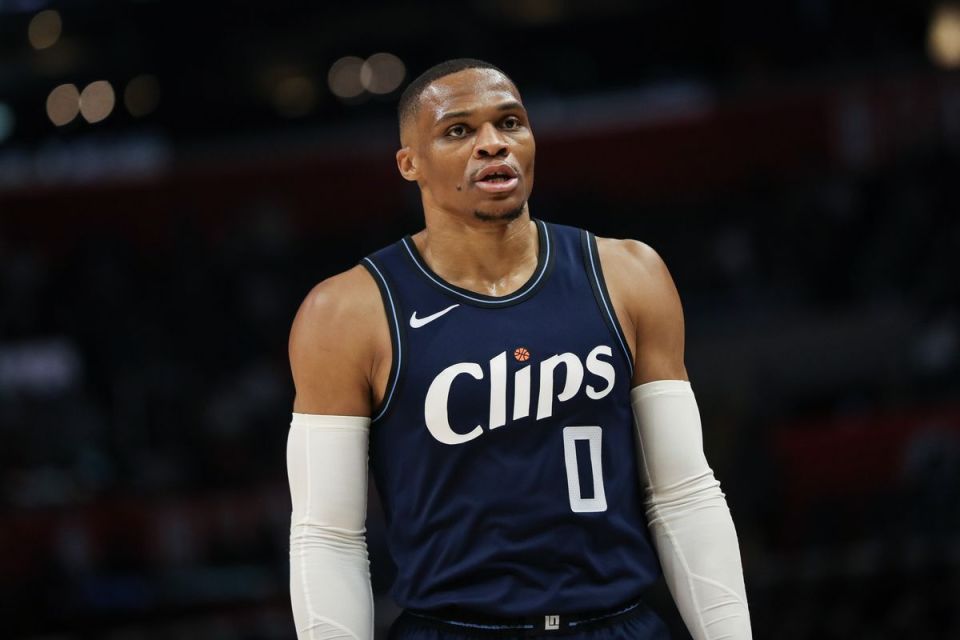 威少主动申请替补获狂赞曼恩替代其首发今天变阵战火箭目标止连败