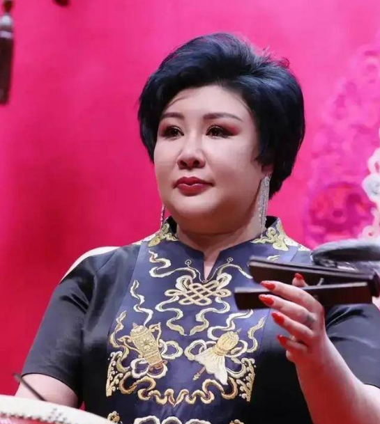 德云社员工争议言论质疑王惠绿卡的是蛆拿绿卡的是鹰