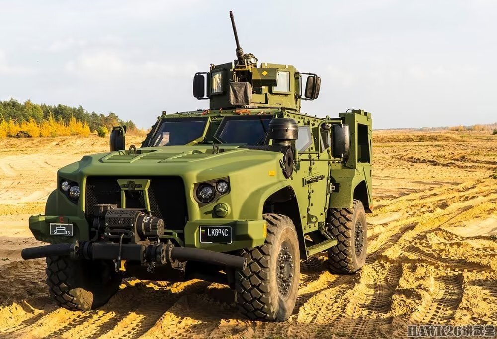 据雅罗斯拉夫·纳德介绍,除了采购jltv装甲车之外,斯洛伐克还将使用这