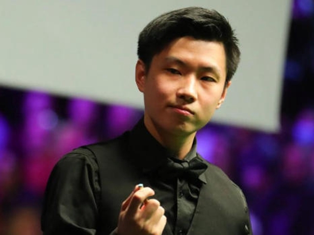 2-4！世界冠軍首戰出局：趙心童狂轟單桿146分，卻遭三連鞭爆冷 - 